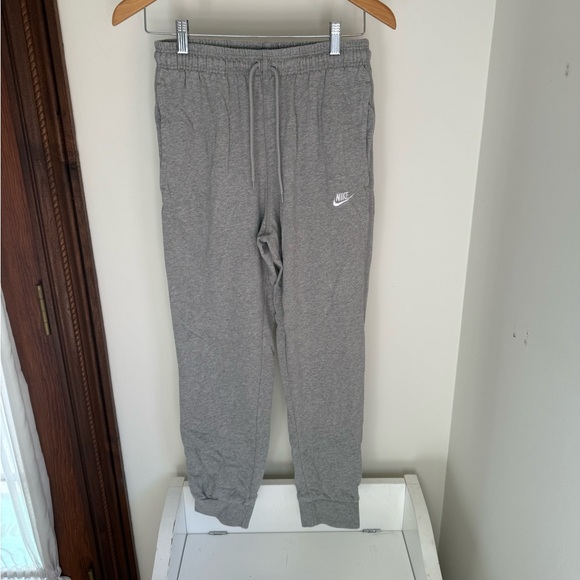 Nike Men’s Gray Sweatpants - Picture 1 of 3